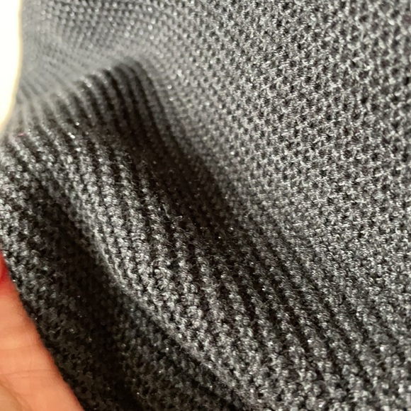 WHBM Tank tunic top!!! Tank  knit. Has sheen threads in it. Size Med/lrg - Picture 4 of 10